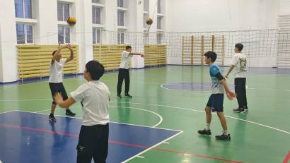 «Үйірмеден үйренерім көп» ұлдар арасындағы волейбол үйірмесі